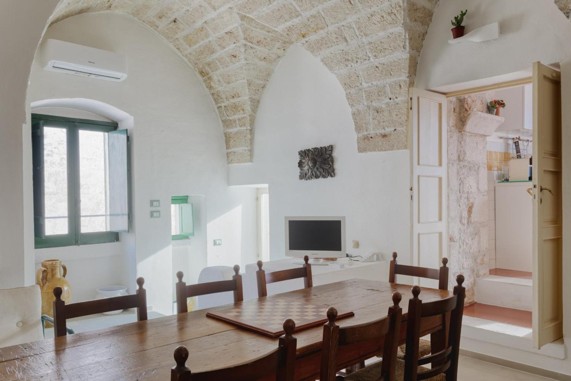 Dimora Lavinia Casa Vacanze Centro Storico オストゥーニ エクステリア 写真