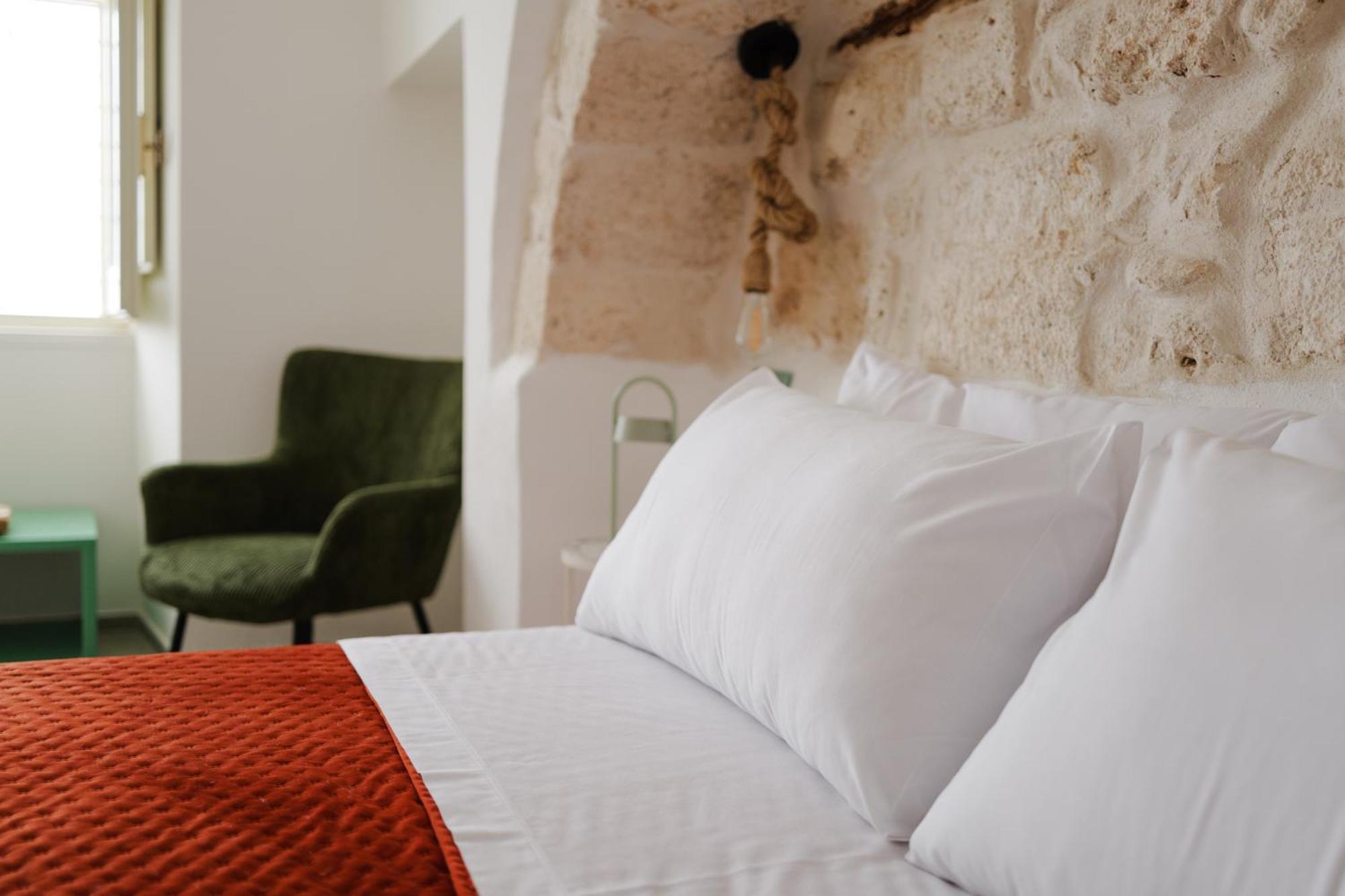 Dimora Lavinia Casa Vacanze Centro Storico オストゥーニ エクステリア 写真